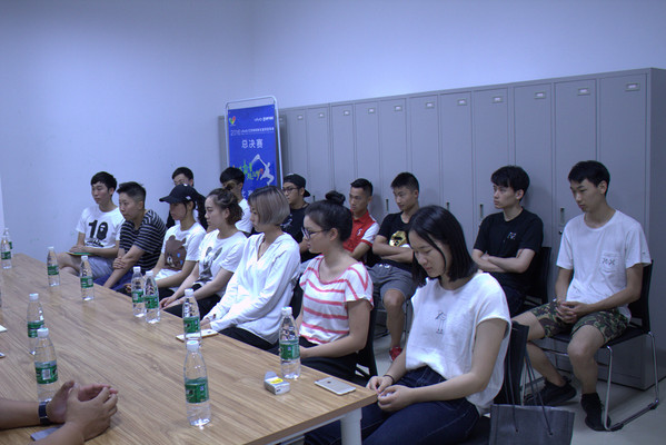 体育部召开高水平运动员毕业生座谈会