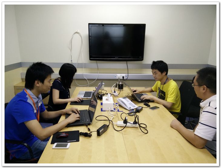 队员们在开发项目